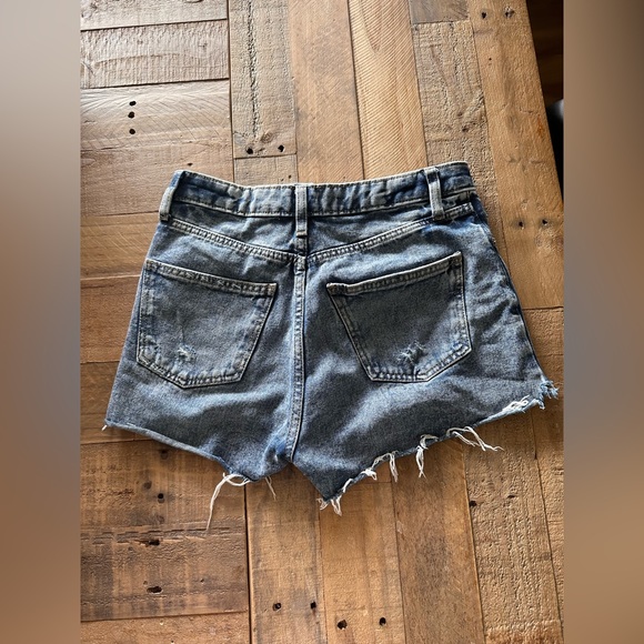 Women’s Wild Fable Jean Short - Picture 2 of 3
